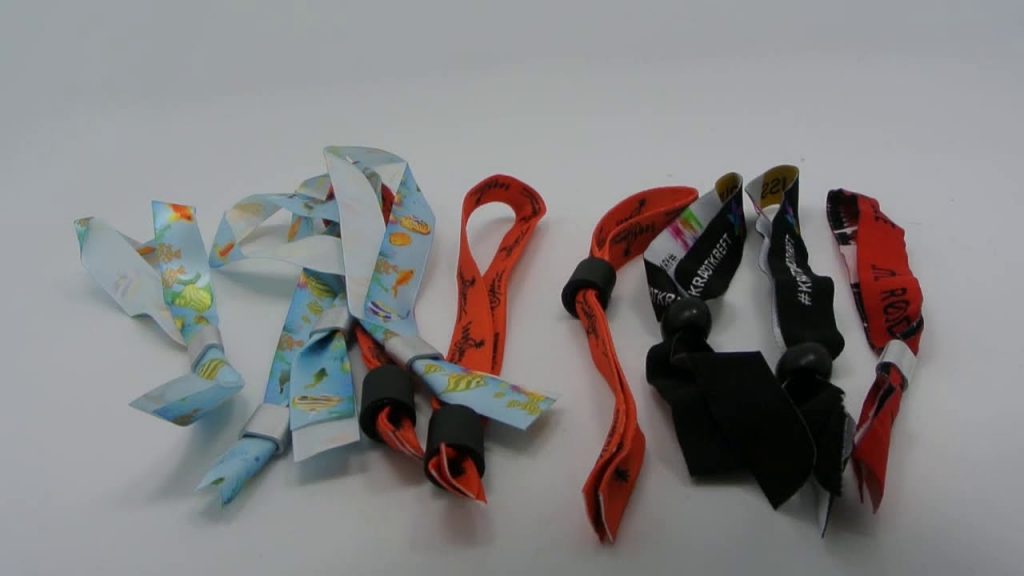 Get the Best Customized Wrist Bands from Online Portals